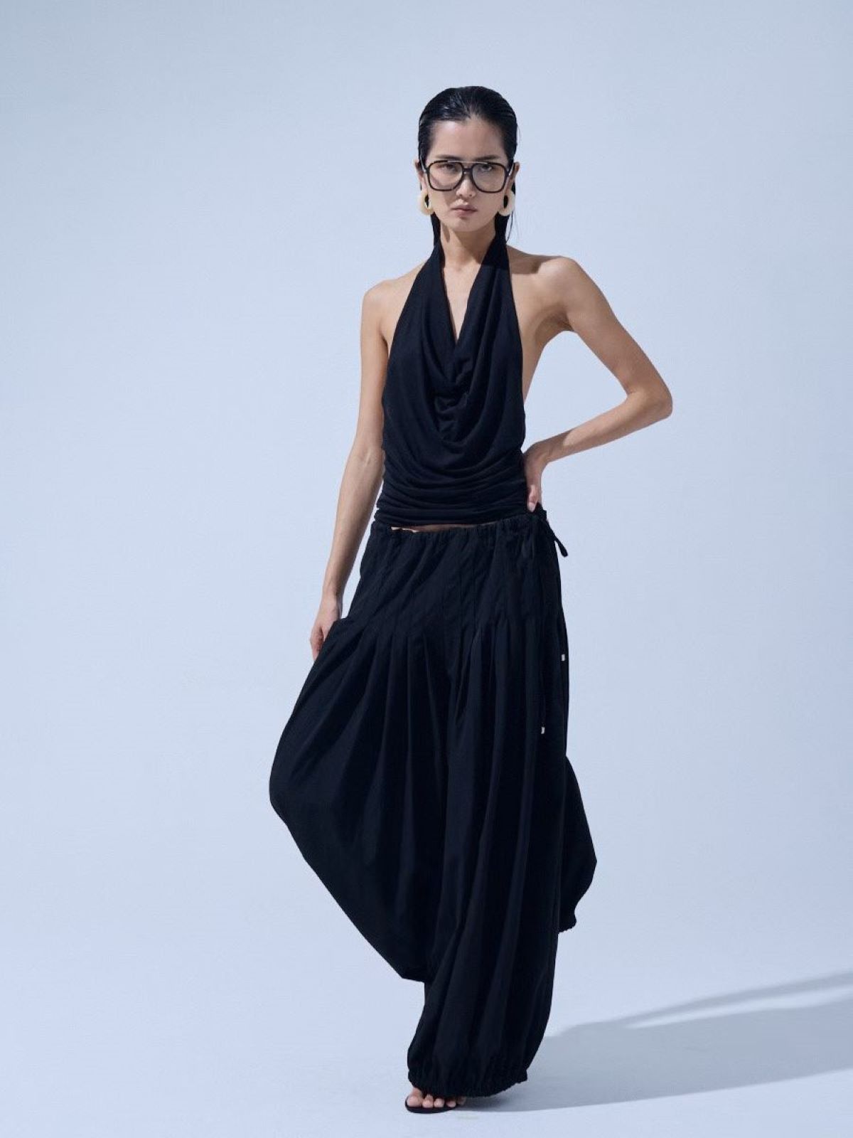 Pleated Balloon Harem Pants — Black