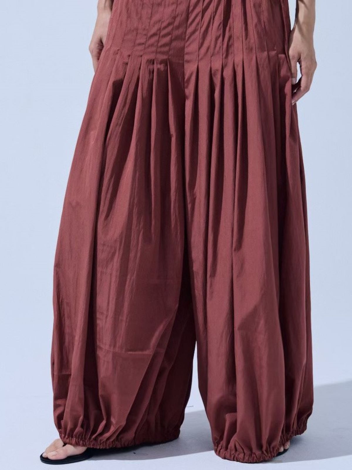 Pleated Balloon Harem Pants — Brick